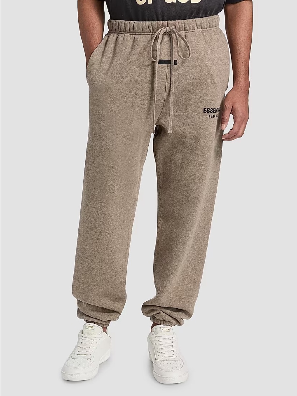 Fear of God Essentials
Classic Fleece Jogger Sweatpants men’s size large